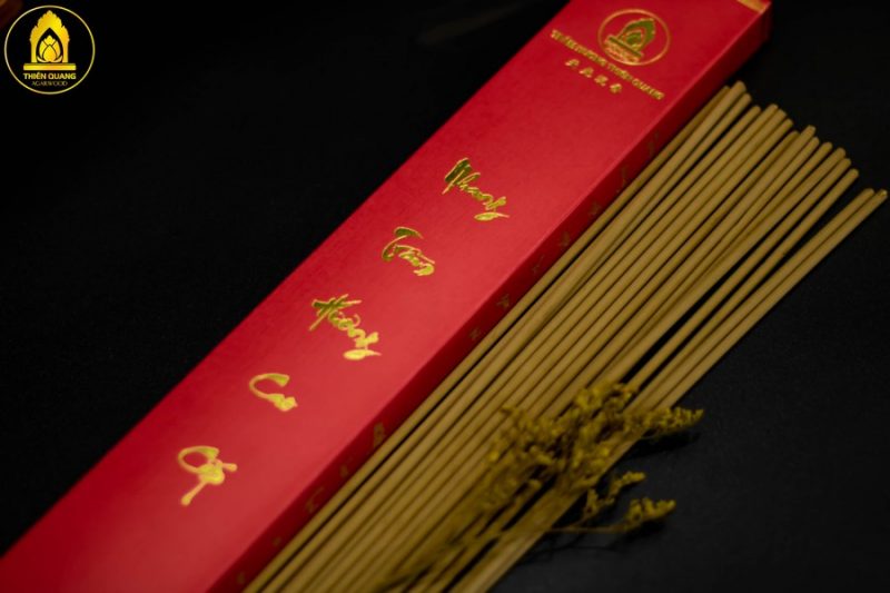Trầm Hương Thiên Quang