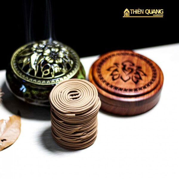 Trầm Hương Thiên Quang