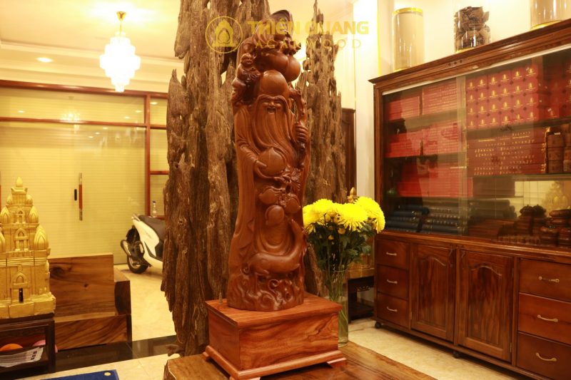 Trầm Hương Thiên Quang