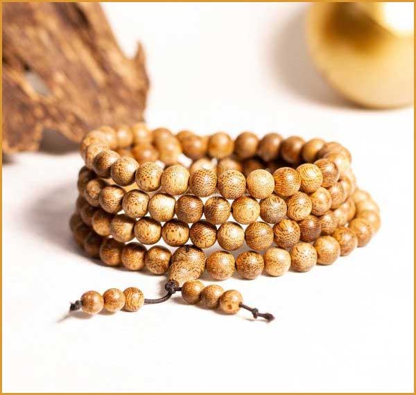Vòng tay gỗ 108 hạt trầm hương cho nữ | Trầm Hương Thiên Quang | Tramhuongthienquang.com
