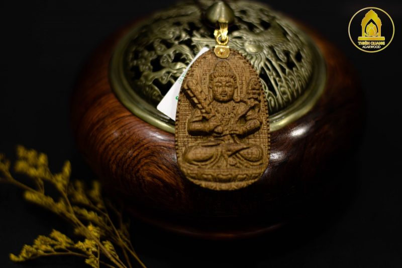 Trầm Hương Thiên Quang