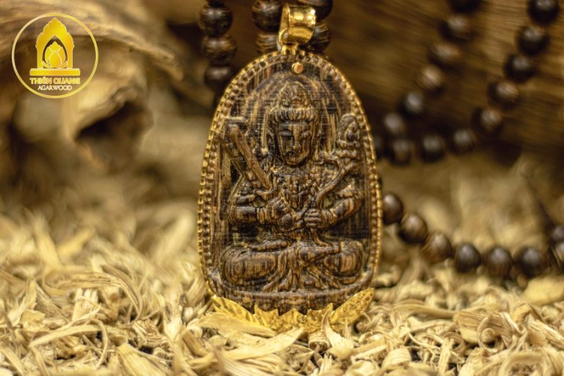 Trầm Hương Thiên Quang