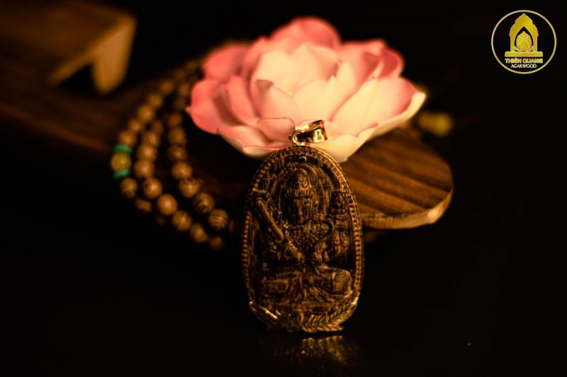 Trầm Hương Thiên Quang