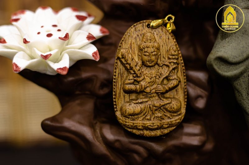 Trầm Hương Thiên Quang